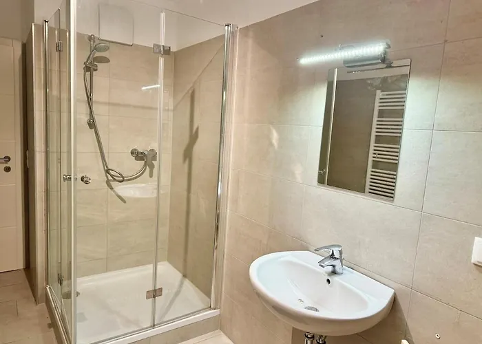 90 M2 With Balcony & Free Parking *